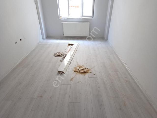 Kadıkoy Mahallesinde İci Full Yapılı Satılık Daire