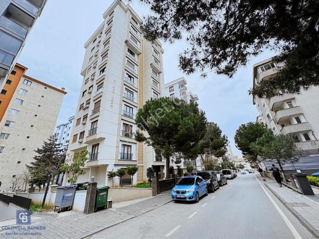 Kadıköy Merdivenköy Mahallesi Kiralık 3+1 Daire