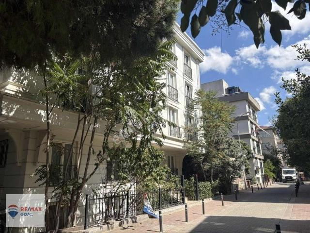 Kadıköy Merkez Hasırcı'da Full Eşyalı Genç Bına 1+1 Kıralık