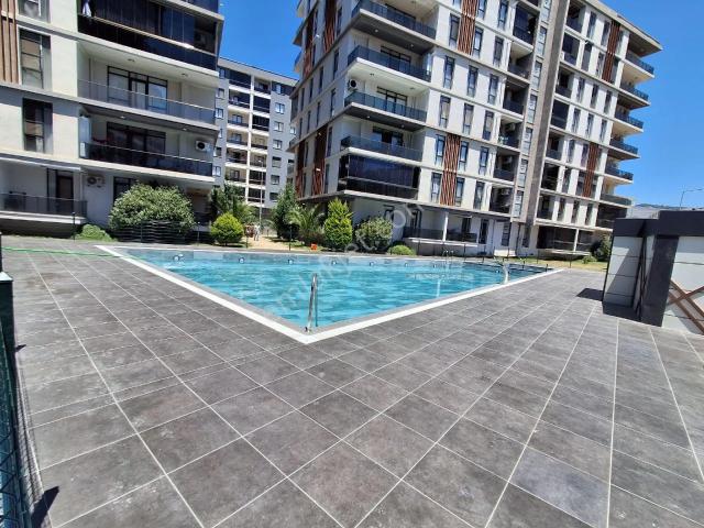 Kadıköy Novada Yakını Yüzme Havuzlu 3+1 Kiralık