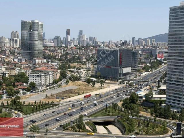 Kadıköy Emlakkonut 20.katşerefiyeli E5 Manzara Satılık 3+1 Daire