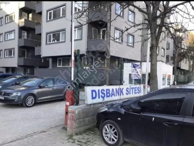 Kadıköy Koşuyolu Dışbank Sitesi Cadde Cepheli 3+1