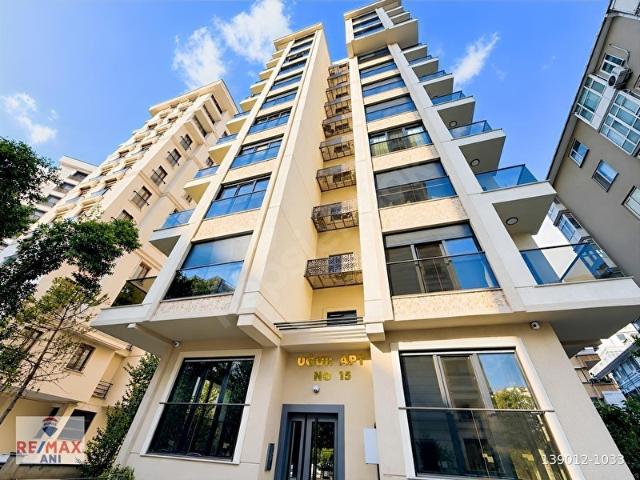 Kadıköy Kozyatağı 'Nda Sıfır Yerden Isıtmalı Satılık 2+1 Daire