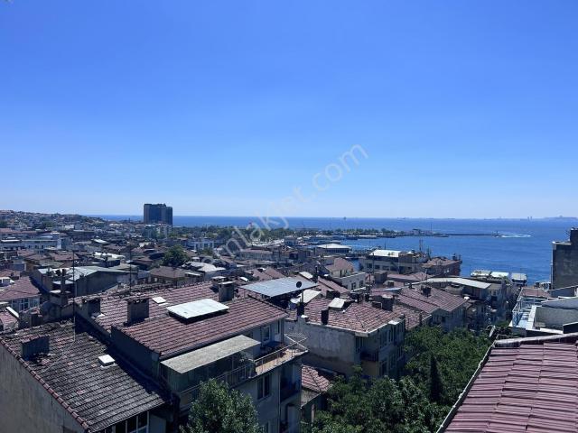 Kadıköy Rıhtım'da 3+2 Dubleks Deniz Manzaralı Kiralık Lüks Daire