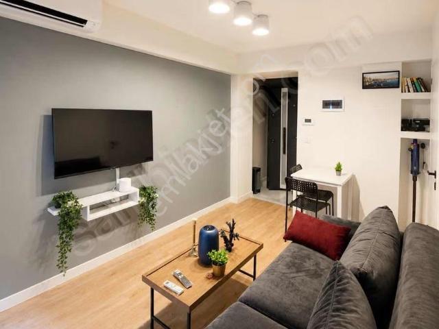 Kadıköy Yeldeğirmeninde Full Eşyalı 1+1 Kiralık Daire