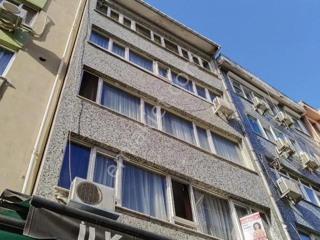 Kadıköy'de Eşyasız Tüm Faturalar Dahil Masrafsız Arakat 2+1