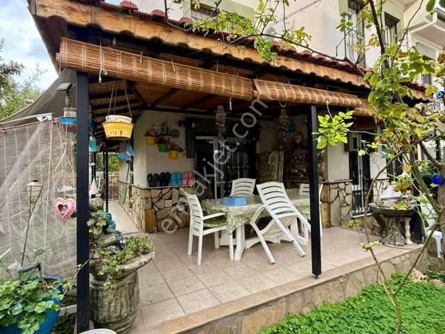 Kadınlar Denizi Mah De Havuzlu Site De Satılık Triplex Villa !
