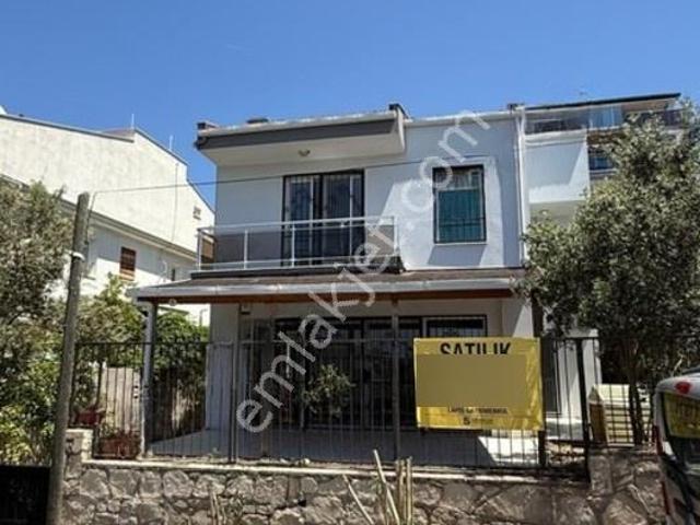 Kadınlar Denizi Mah. 4+1 Müstakil,bahçeli Deniz Manzaralı Villa