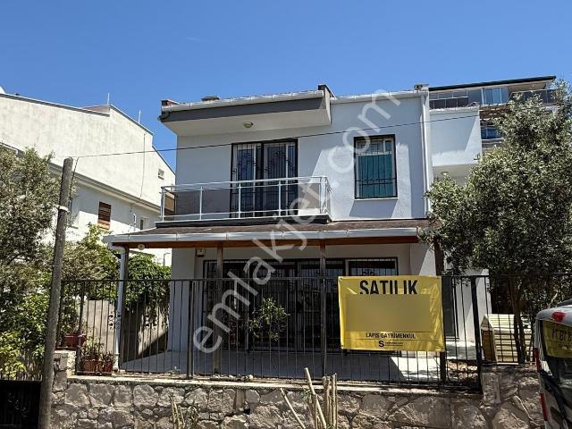 Kadınlar Denizi Mah. 4+1 Müstakil,bahçeli Deniz Manzaralı Villa