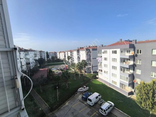 Kadınlar Denizi Mahallesi Satılık 2+1 Aydınlık Daire