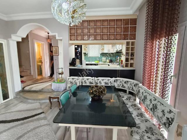 Kadınlar Denizinde Eşyalı Kiralık Bahçeli Villa