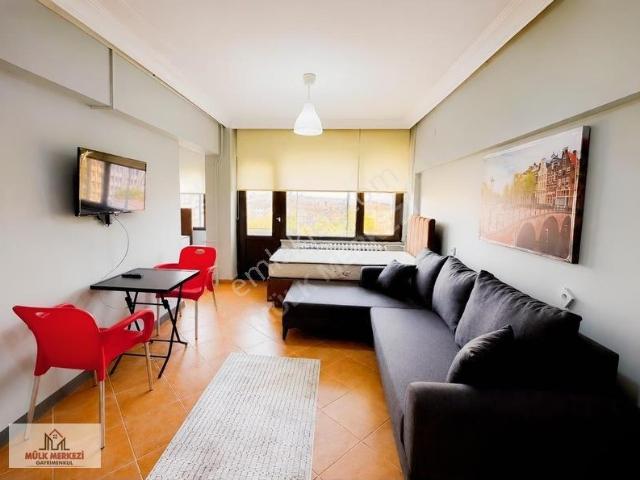 Kadınlara Özel ' Kiraya Tüm Faturalar Dahil ' 1+1 Kiralık Konut