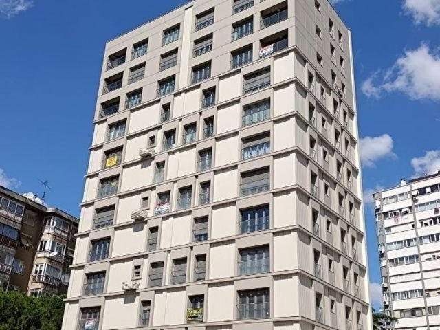 KADIKÖY BOSTANCI DA MİNİBÜS CAD KOMŞU 3+1 SIFIR LÜX DAİRE