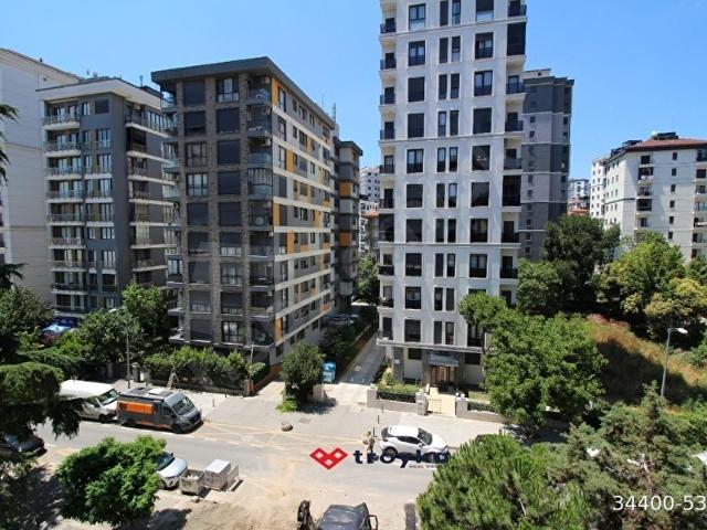 KADIKÖY BOSTANCI EMANET SOKAK'DA 2+1 KİRALIK DAİRE TROYKA'DAN