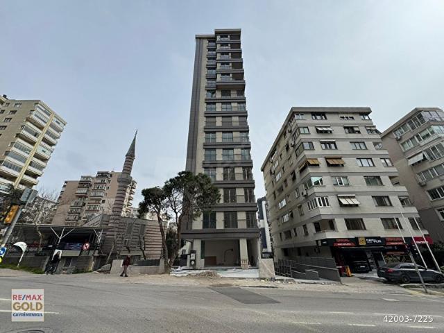 KADIKÖY BOSTANCIDA SATILIK 2+1 YENI BINA ANA CADDE ÜZERI