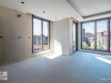 KADIKÖY'DE PROJEDEN SATILIK 2+1 DAİRE YATIRIM VE OTURUM İÇİN İDEAL