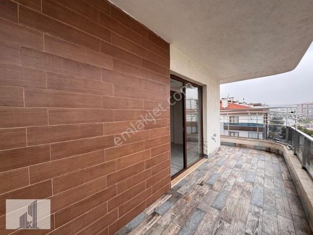 Kadir Dikiciden Beyşehir Caddesinde Kiralık 4+1 Daire