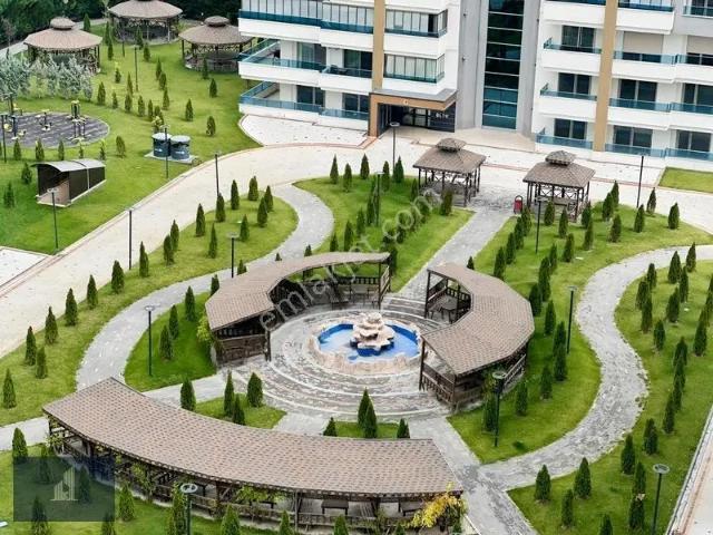 Kadir Dikici'den Gizlibahçe Konutlarında Kiralık 3+1 Daire