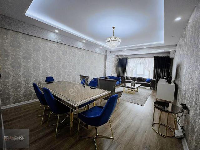 Kadir Saçaklı Emlak'tan Atakent'te Ara Kat 4+1 5 Oda Dairemiz