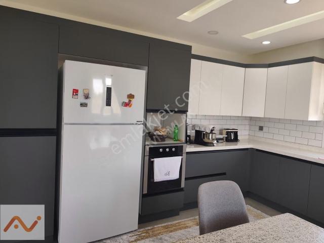 Kadirli Karatepe Yolu Üzerinde 3 Katlı Triplex Villa