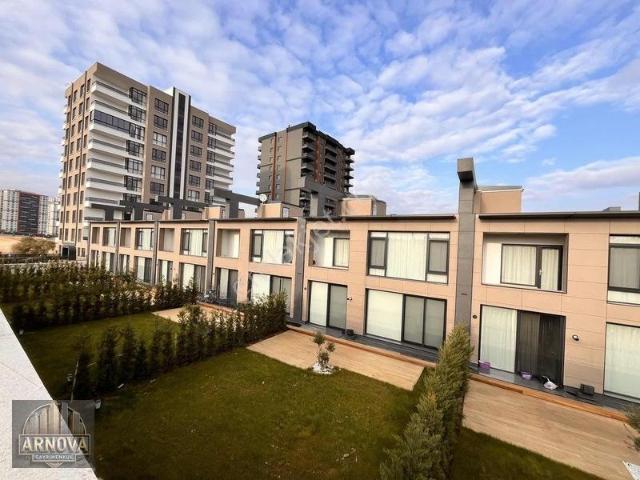 Kadraj Alacatlı'da 4+1 Sıfır Satılık Yatay Mimari Dubleks