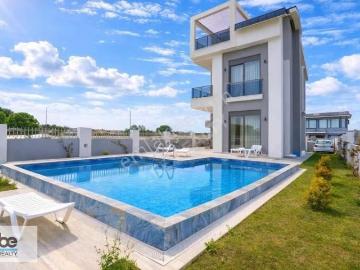 Kadriyenin Özel Bölgesinde The Land Of Legends 350m Villa