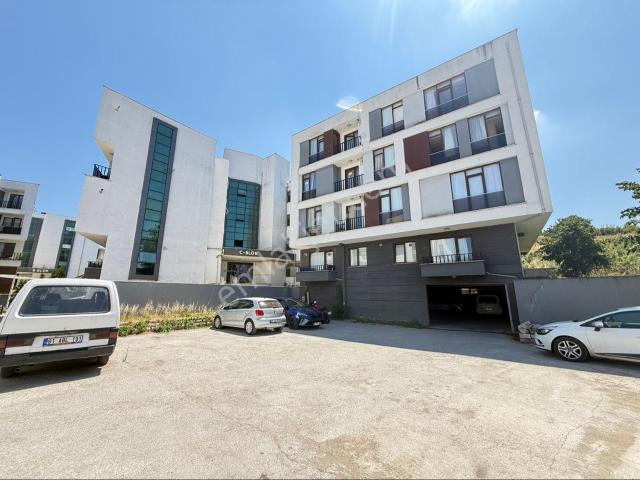 Kafeler Caddesi Yanında site İçinde arakat 1+1 Kiralık Daire