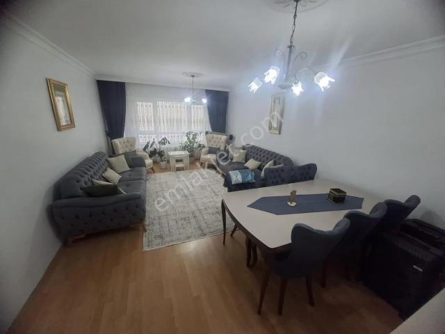 Kafkas Mahallesinde 3+1 120m2 Kat Konumunda Güney Cephe Kök Tapu
