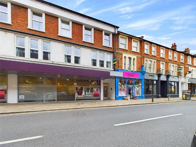 Kagan Moss, 22 The Causeway, London, TW11 0HF, United Kingdom | 2 bed apartment for rent #138102997 | Rentberry