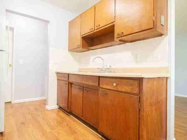 KAH Properties 424 Building 2 Bedroom Apartment for Rent at 424 E 73rd St, Richfield, MN 55423 Southeast Richfield