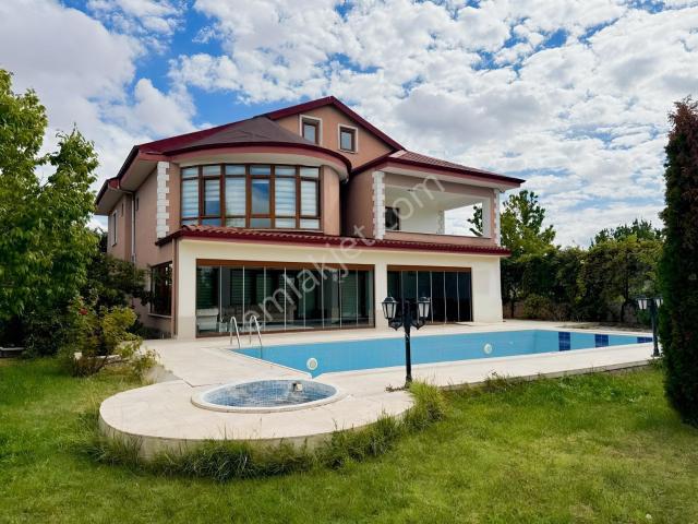 Kahramankazan Yıldırım Beyazıt'ta 5+1satılık Özel Havuzlu Villa
