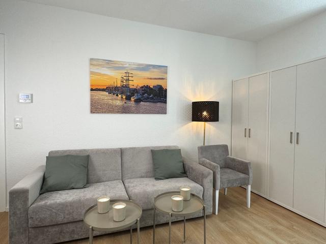 Kaiser Apartment am Meer 4, Wilhelmshaven Amsterdam Apartments for Rent