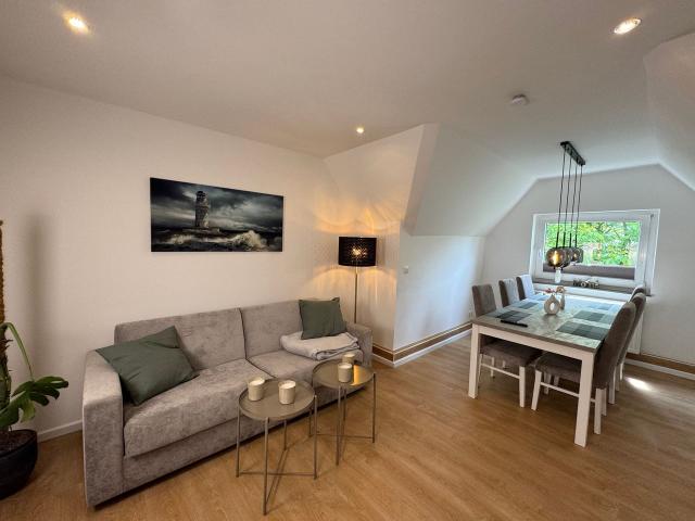 Kaiser Apartment am Meer 5, Wilhelmshaven Amsterdam Apartments for Rent