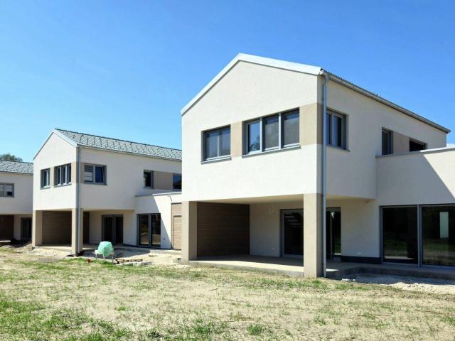 Kaiserallee Grafenstein Einfamilienhaus schlüsselfertig inkl. Carport gekoppelt