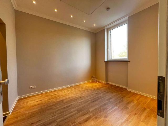 Kaiserslautern Nähe Volkspark, 1 Zimmer, Einbauküche, Tageslichtbad