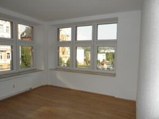 Kaiserstr. 11, Wohnung 3 ~~~ Balkon, Badezimmer mit Wanne und Dusche, Abstellraum, Keller