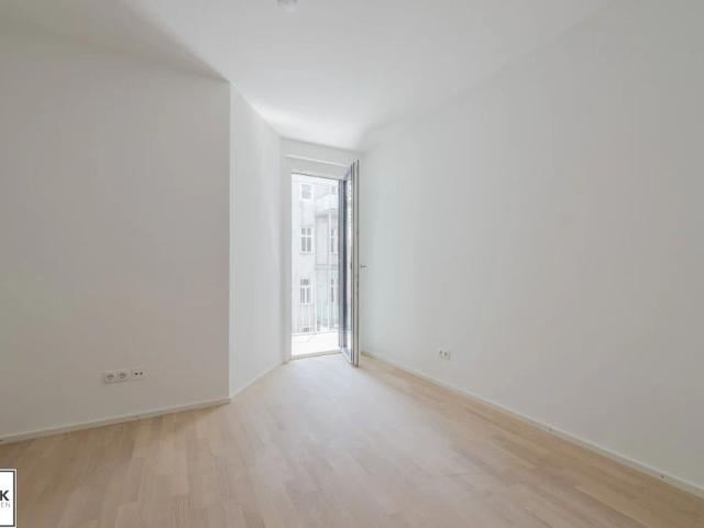 Kaiserstraße: 2 Zimmer Neubauwohnung mit Innenhofbalkon in bester Lage / ab 1.1.27 !