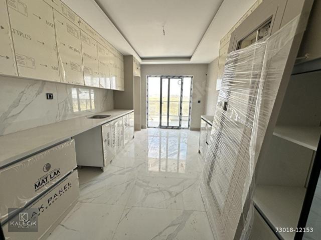 KALECİK EMLAK'TAN HASTANE YAKINI Y.ISITMA K.OTOPARK 4+1 12.KAT