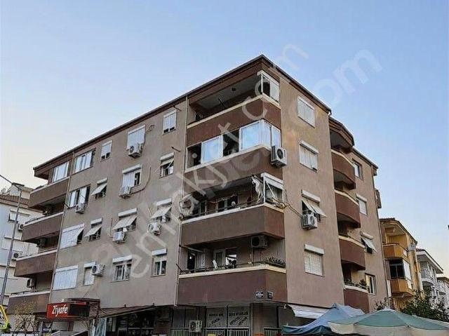 Kale'den Dört Eylül Okulunun Yanında Kiralık Geniş 3+1