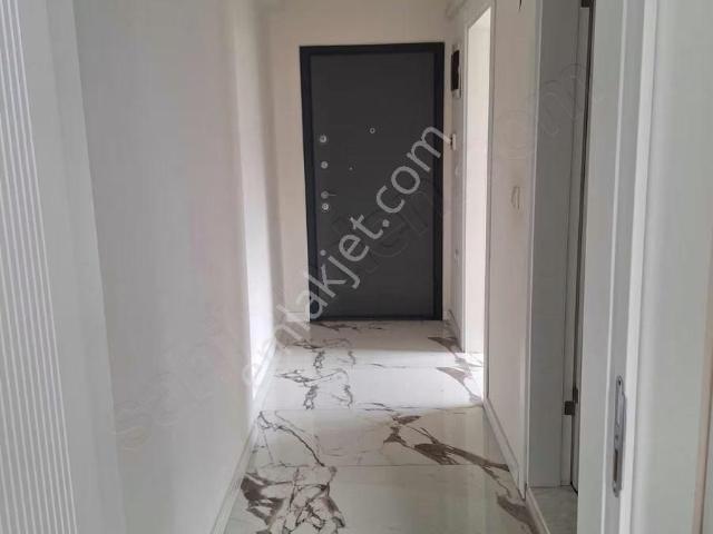 Kale'den Eşyalı Kiralık Ara Kat 1+1