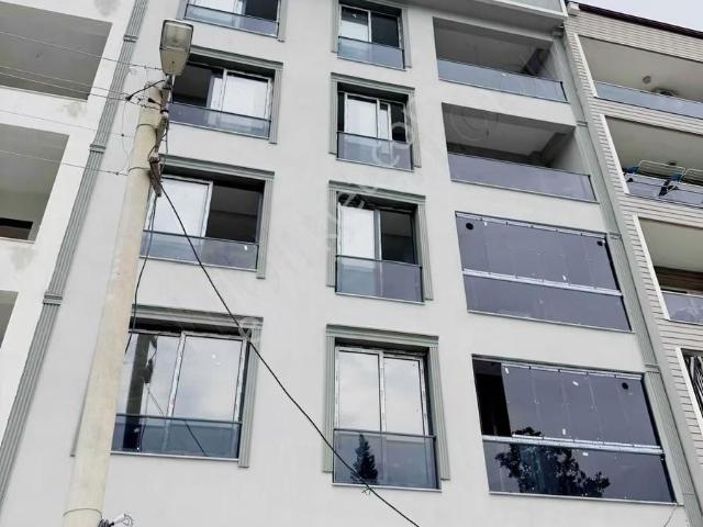 Kale'den Şehrin Merkezin'de Satılık 1+1 Fırsat Daire