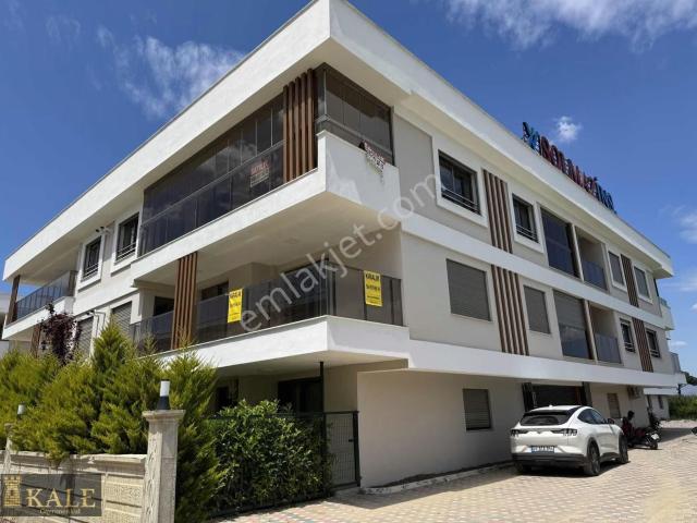Kale'den Golden Life Sitesinde Kiralık 3+1 Daire