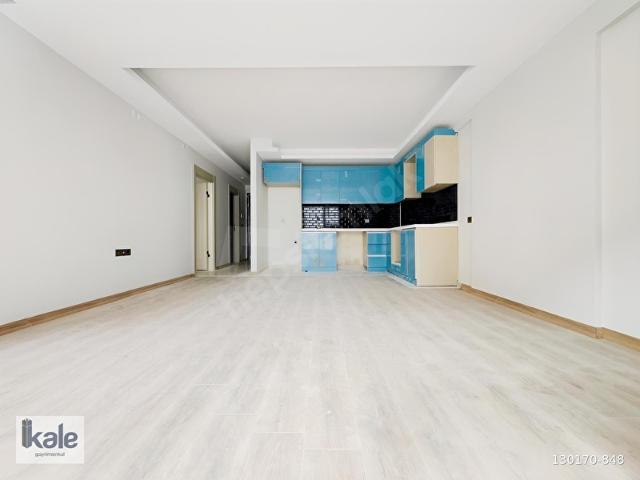 KALEFIRSAT! ŞEHİTLER CADDE YAKINI ARA KATTA 1+1 SIFIR DAİRE!