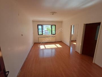 Kalekışladan Cadde Yakını Kiralık 3+1daire