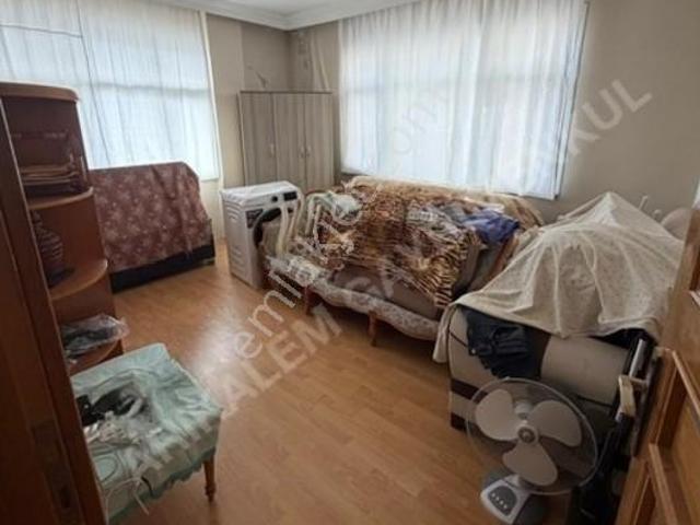 Kalem´den Cadde Üstünde Kiralık 3+1