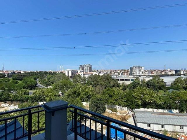 KALEM'DEN ADAPARK KARŞISI 3+1 110 M2