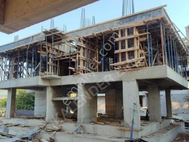 Kalender Emlaktan Eskicami Mahallesinde 2+0 65m2 Satılık Daire