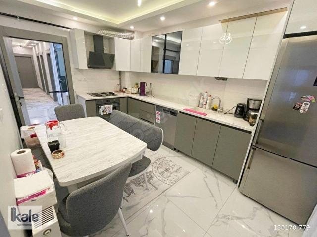 KALESPOR KOMPLEKSİ YAKINI SİTEDE KIŞ BAHÇELİ KATTA 4+1 DAİRE