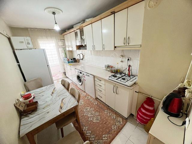 Kaletepe Bademli Göbekte Merkezi Lokasyonda Bağımsız Doğu Batı Cephe 3+1