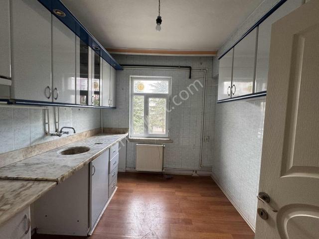 Kaletepe Mahallesinde 2+1 Katta Kiralık Daire